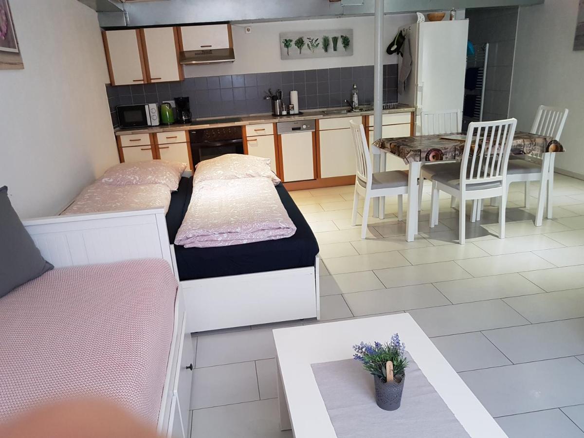 Ferienwohnung/Monteurzimmer Auf Dem Bauernhof Mörlenbach Екстериор снимка