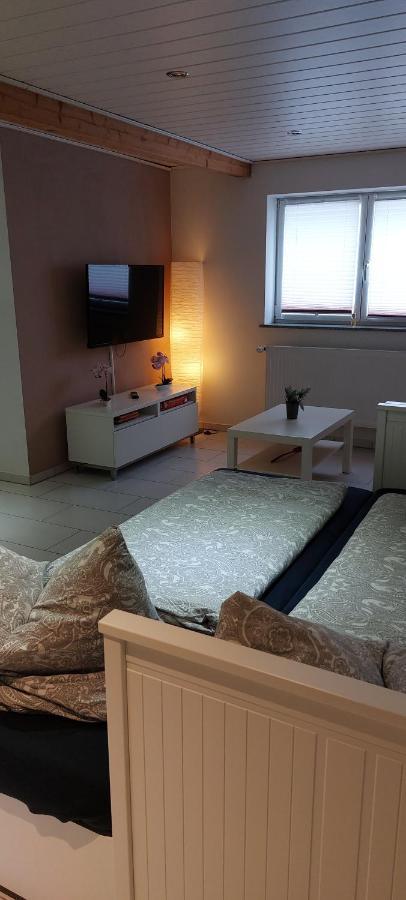 Ferienwohnung/Monteurzimmer Auf Dem Bauernhof Mörlenbach Екстериор снимка